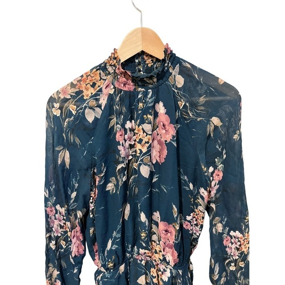 Yumi Kim Class Act Floral Dress Sheer Sleeves High Neck Ruffle Hem Size Medium - Picture 6 of 12